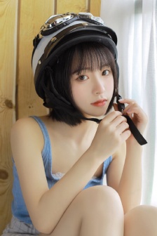 《年轻的母亲》诗歌