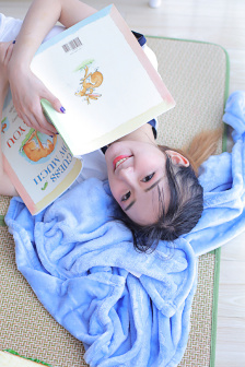 美女宝贝